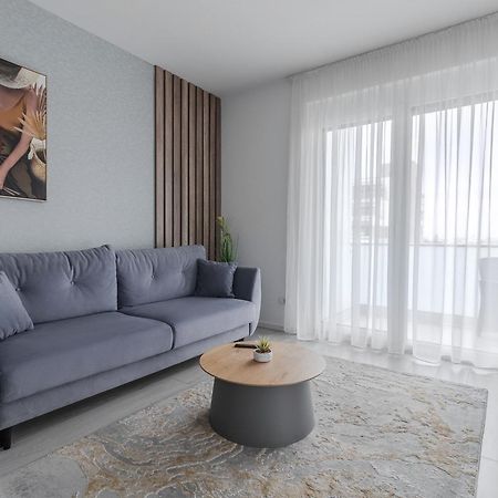 Rosewood Gold Apartment Орадеа Екстериор снимка